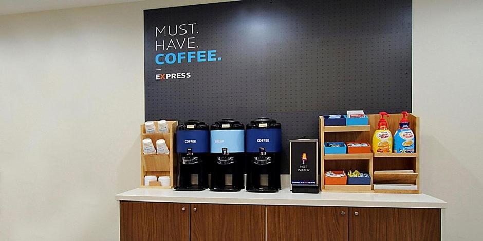 达洛尼加大学区智选假日套房酒店 外观 照片